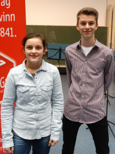 Maria Ristea (6c) und Lukas Schembecker (Q2) werden unsere Schule bei der Landesrunde vertreten. 